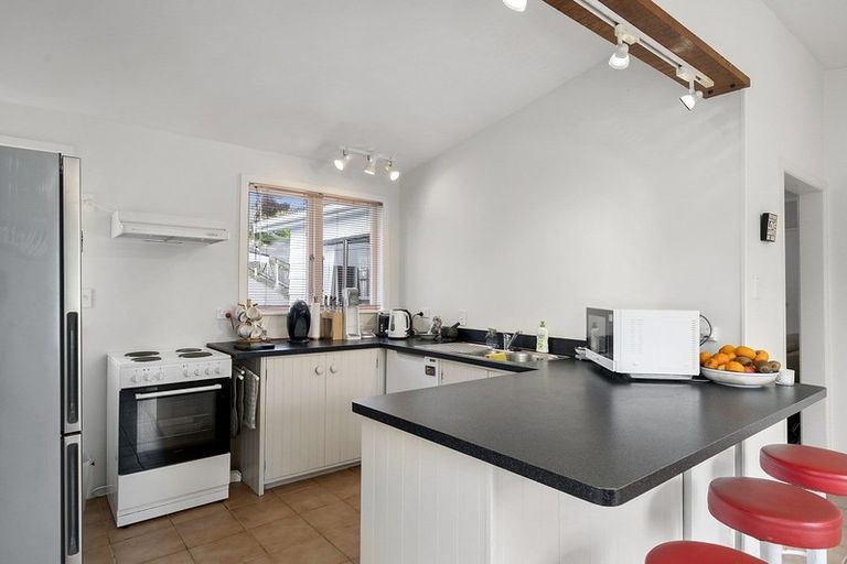 Photo of property in 29 Kiwi Road, Raumati Beach, Paraparaumu, 5032