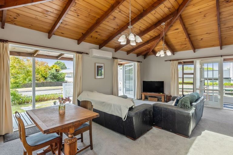 Photo of property in 45a Callender Terrace, Paraparaumu Beach, Paraparaumu, 5032