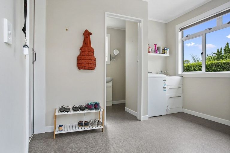 Photo of property in 46 Bowen Street, Cambridge, 3434