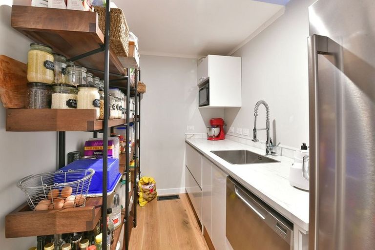 Photo of property in 73 The Circle, Manly, Whangaparaoa, 0930