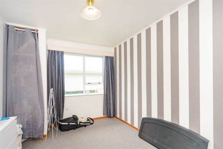 Photo of property in 5 Tararua Terrace, Cloverlea, Palmerston North, 4412