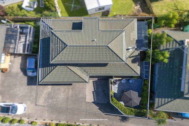 Photo of property in 2/12 Sundown Avenue, Manly, Whangaparaoa, 0930