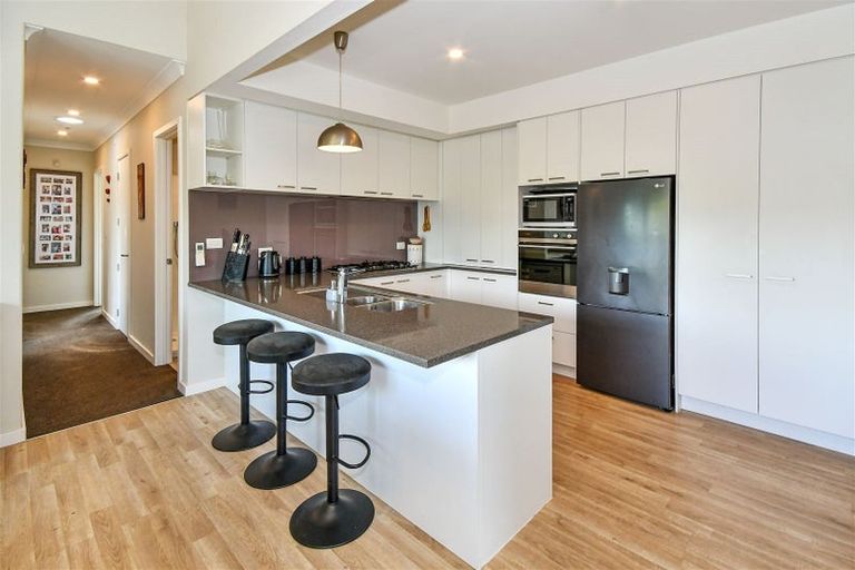 Photo of property in 9 Vigour Lane, Papakura, 2110