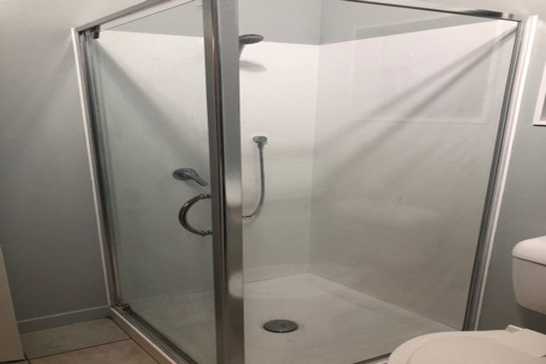 Photo of property in 53 Sikkim Crescent, Clover Park, Auckland, 2019