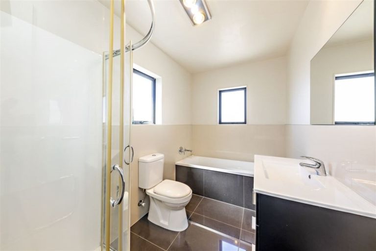 Photo of property in 21 Hansen Place, Takanini, 2112