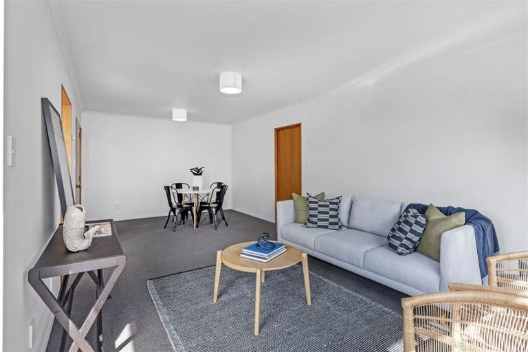 Photo of property in 1a Rossiter Avenue, Redwood, Christchurch, 8051