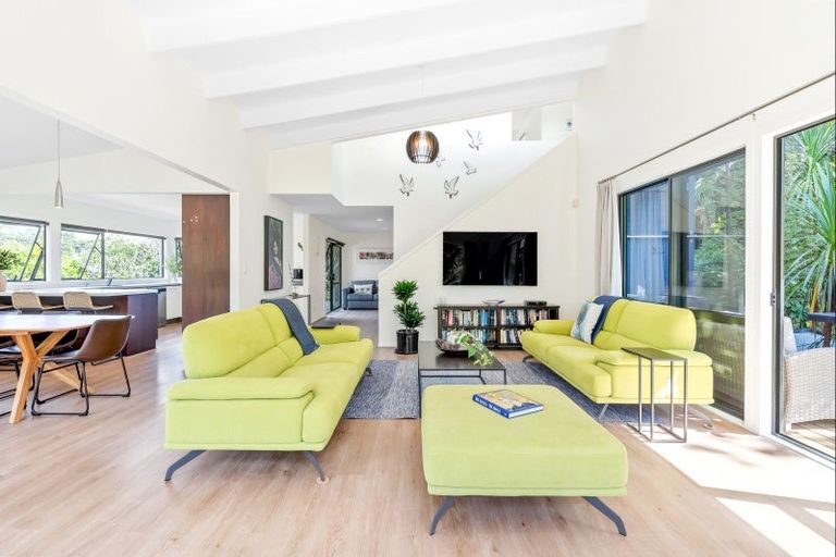 Photo of property in 51 Buckleton Road, Tawharanui Peninsula, Matakana, 0986