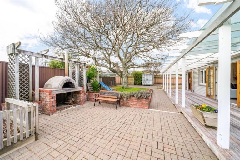 Photo of property in 2/5 Stephen Street, Trentham, Upper Hutt, 5018