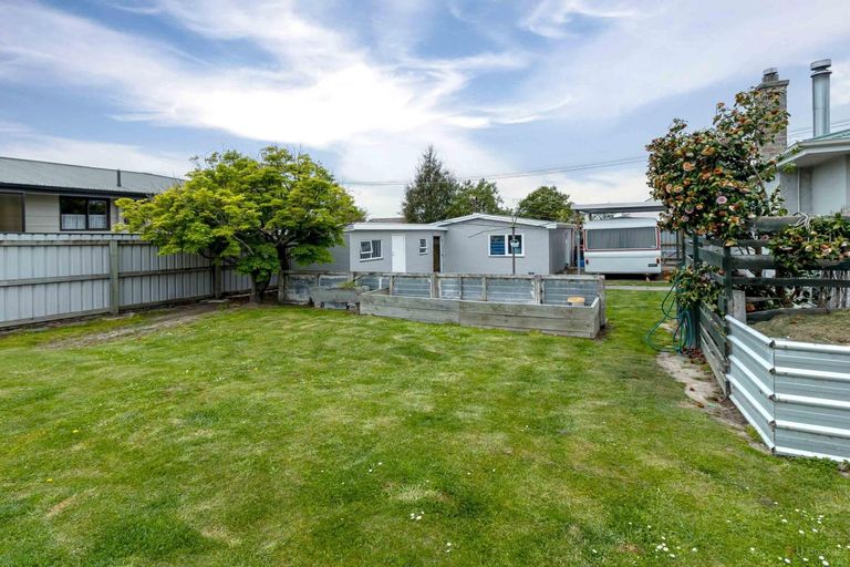 Photo of property in 22 Hughes Street, Waimate, 7924