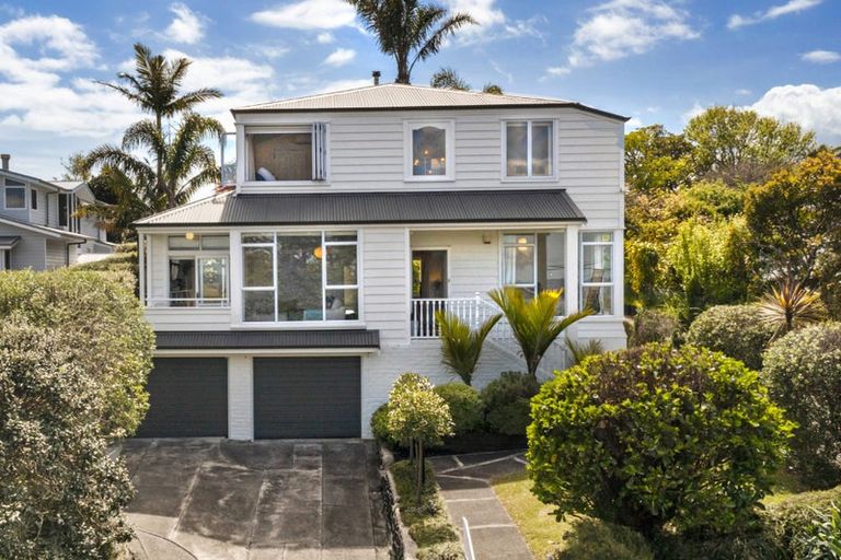 Photo of property in 61 Palmerston Road, Birkenhead, Auckland, 0626