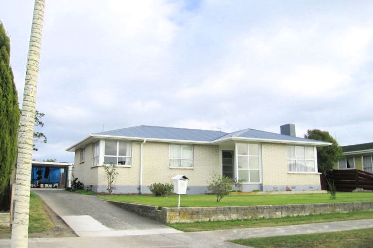Photo of property in 18 Shortland Street, Tamatea, Napier, 4112