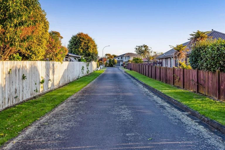 Photo of property in 283 Glover Road, Hawera, 4610