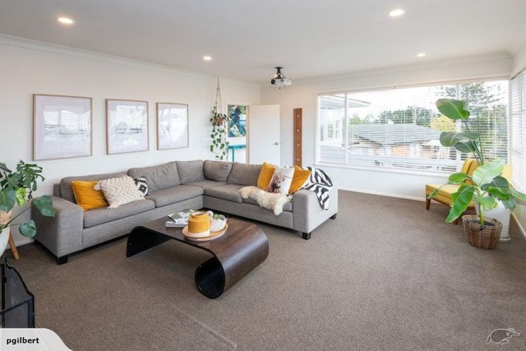 Photo of property in 2/12 Howe Street, Howick, Auckland, 2014