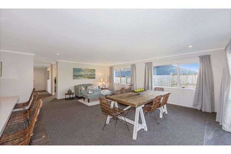 Photo of property in 162 Wainui Road, Silverdale, 0932