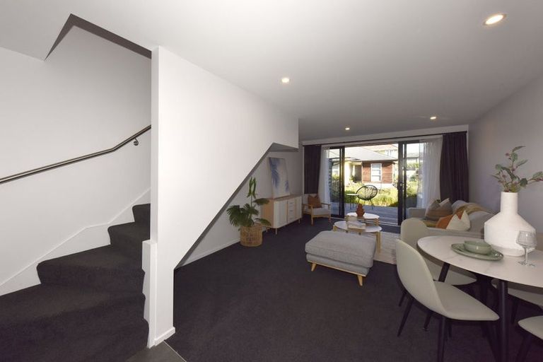 Photo of property in 2/111 Edgeware Road, St Albans, Christchurch, 8014