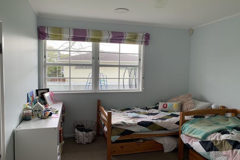 Photo of property in 1/30 Kea Place, Mangere Bridge, Auckland, 2022