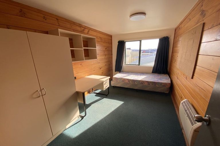 Photo of property in Te Awhina Apartments, 14/22 Sussex Street, Mount Cook, Wellington, 6021