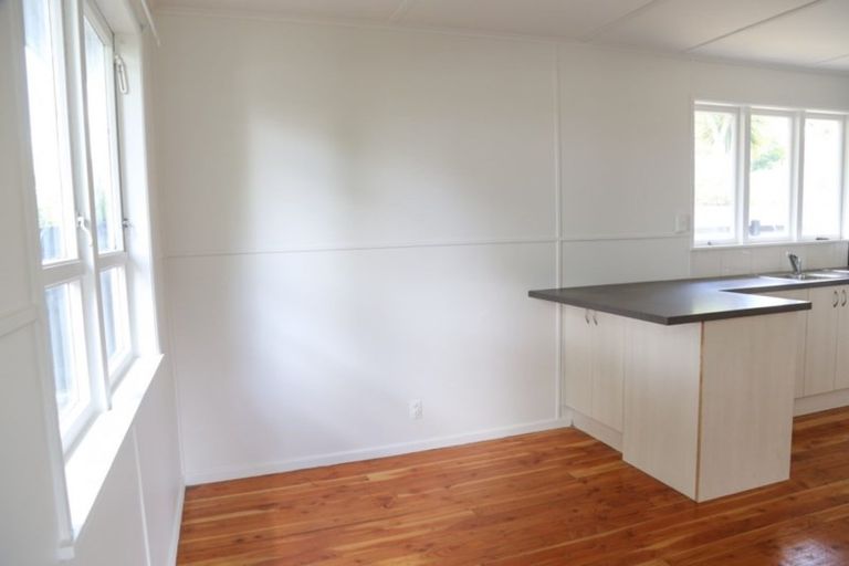 Photo of property in 33 Te Rangitautahanga Road, Turangi, 3334