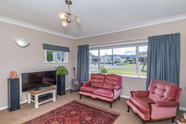 Photo of property in 37 Bowen Street, Levin, 5510