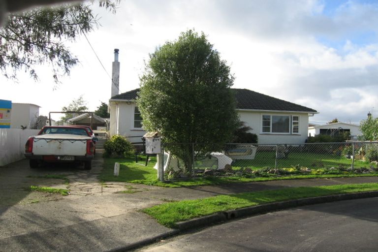 Photo of property in 6 Eden Place, Feilding, 4702