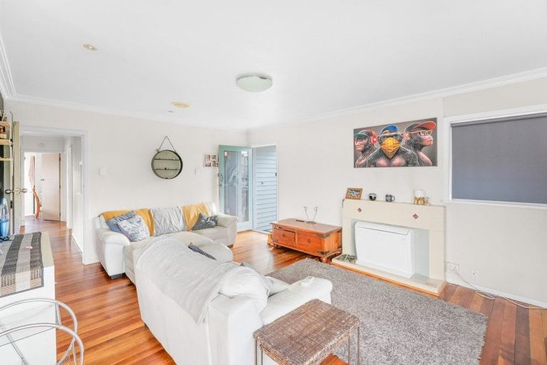 Photo of property in 130 Brooklands Road, Brooklands, New Plymouth, 4310