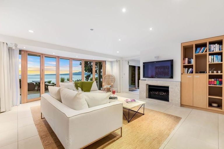 Photo of property in 28 Blomfield Spa, Takapuna, Auckland, 0622