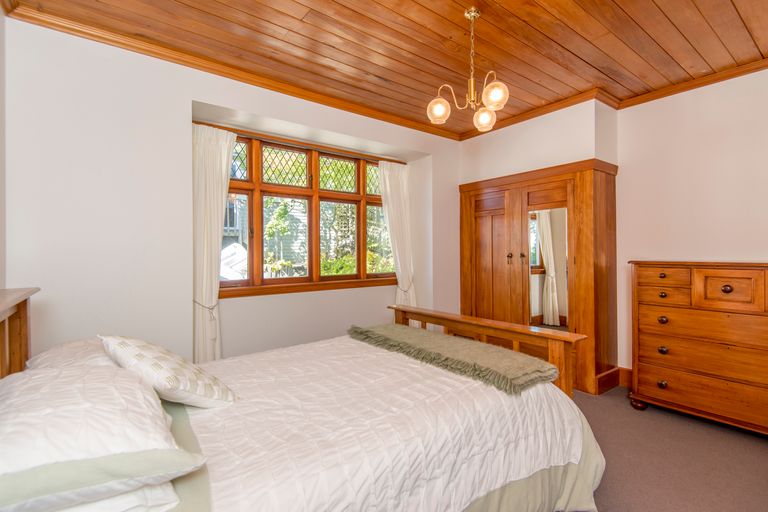 Photo of property in 16 Huntsbury Avenue, Huntsbury, Christchurch, 8022