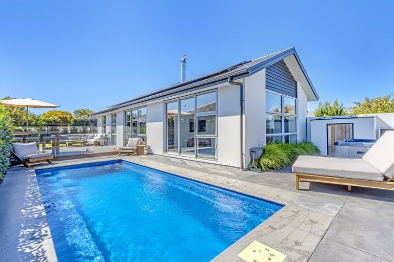 Photo of property in 16 Augustine Drive, Aidanfield, Christchurch, 8025