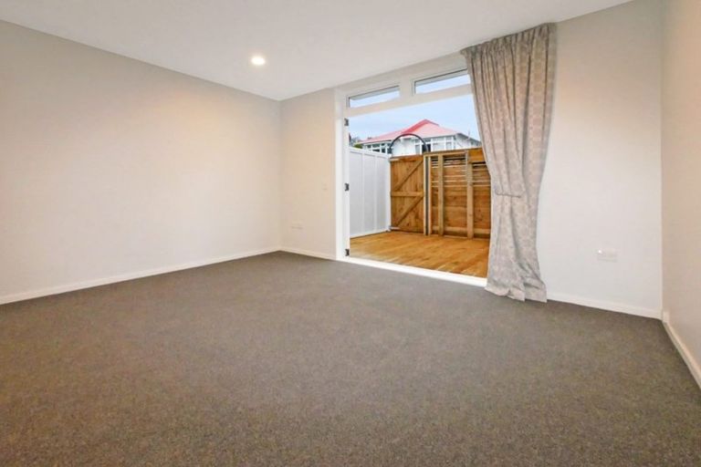 Photo of property in 31-41 Pirie Street, Mount Victoria, Wellington, 6011