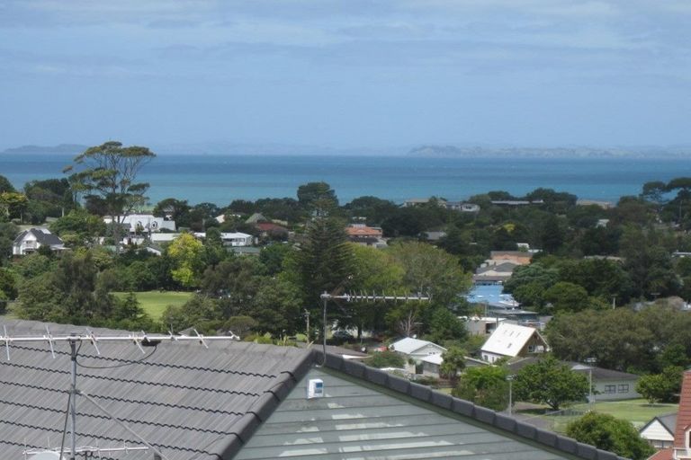 Photo of property in 29a Stanmore Bay Road, Stanmore Bay, Whangaparaoa, 0932