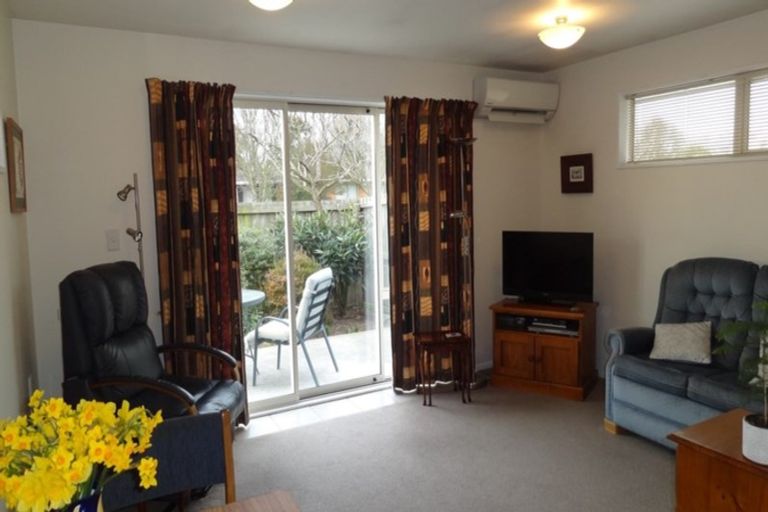 Photo of property in 3/51 Worthy Street, Avonhead, Christchurch, 8042