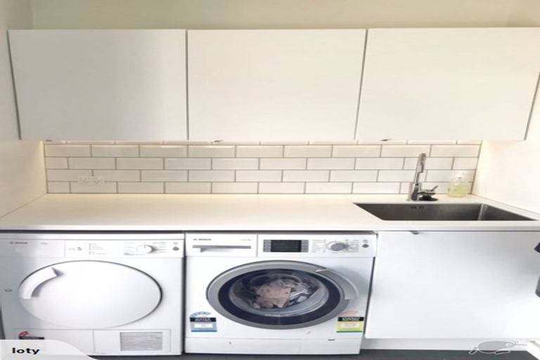 Photo of property in 12 Malcolm Avenue, Cashmere, Christchurch, 8022