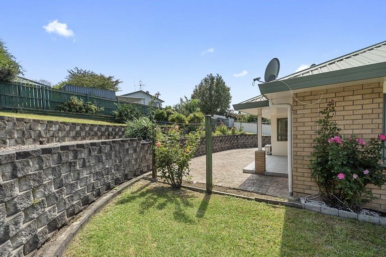 Photo of property in 8 Caulfield Place, Nawton, Hamilton, 3200