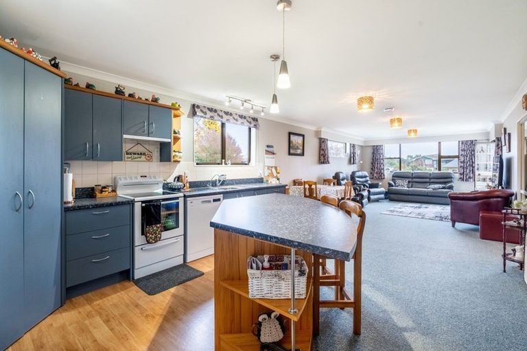 Photo of property in 2 Hamilton Avenue, Winton, 9720