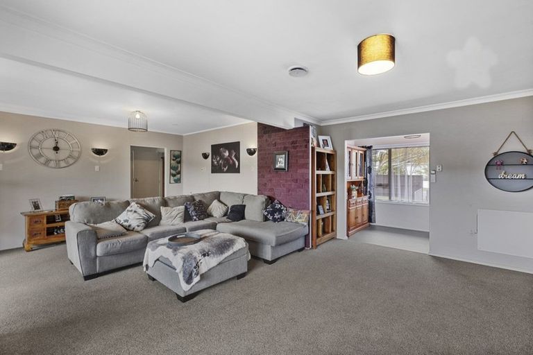 Photo of property in 17 Thirlmere Street, Wainuiomata, Lower Hutt, 5014