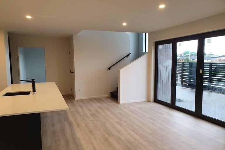 Photo of property in 33 Jutland Road, Pukekohe, 2120