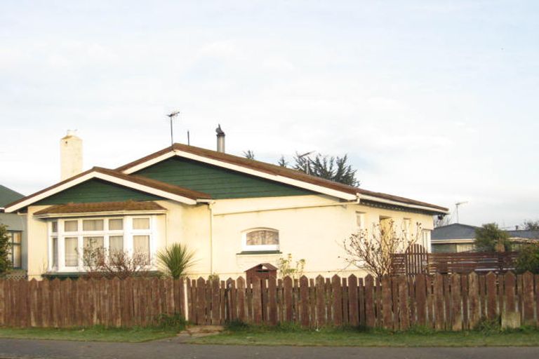 Photo of property in 39 Brown Street, Strathern, Invercargill, 9812