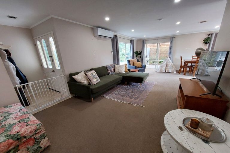 Photo of property in 53 Barbados Drive, Unsworth Heights, Auckland, 0632