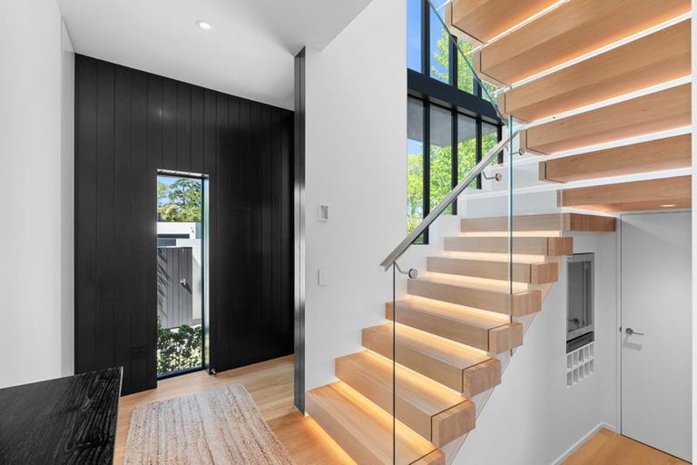 Photo of property in 57 Garden Road, Merivale, Christchurch, 8014