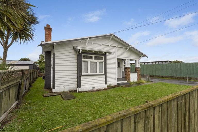 Photo of property in 8 Holyoake Street, Whanganui East, Whanganui, 4500