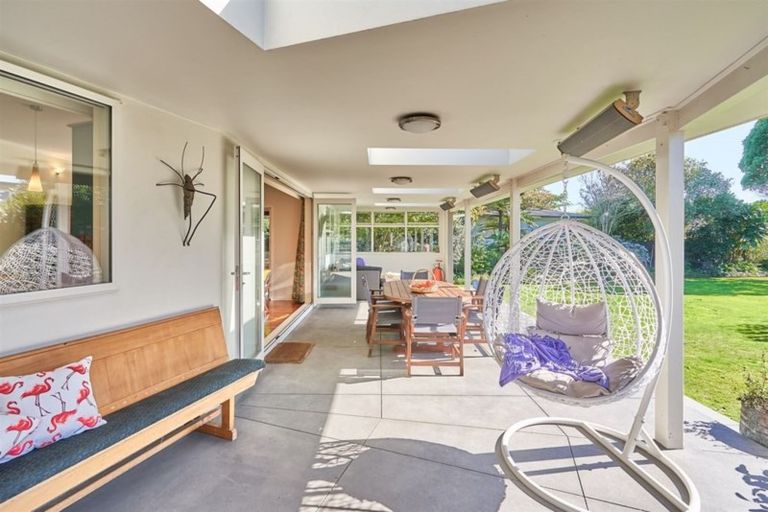 Photo of property in 34 Saint Albans Avenue, Hokowhitu, Palmerston North, 4410