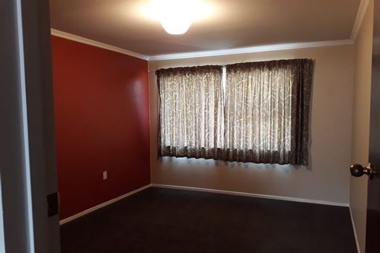 Photo of property in 4/82 Russell Street, Palmerston North, 4414