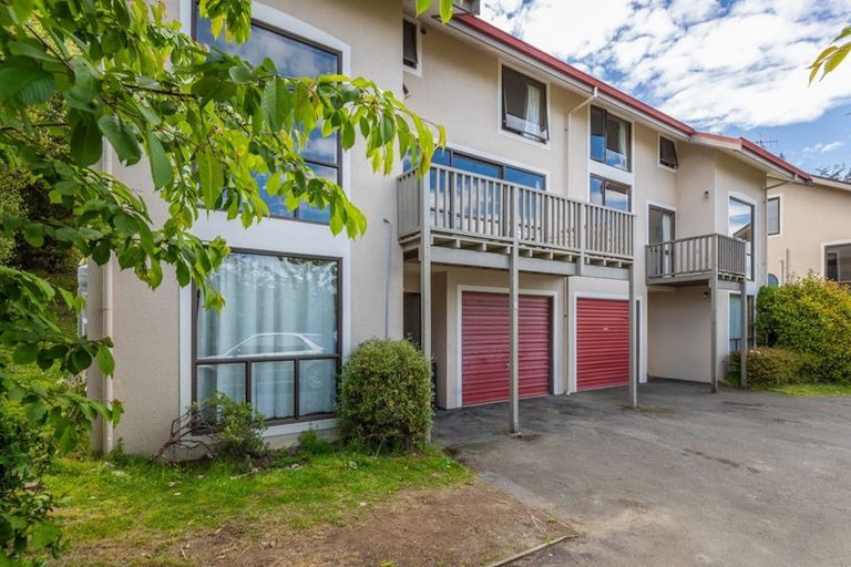 Photo of property in 6/4 Sainsbury Road, Fernhill, Queenstown, 9300