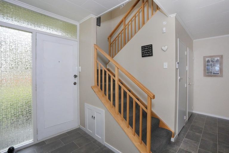 Photo of property in 36 Wanganui Road, Marton, 4710