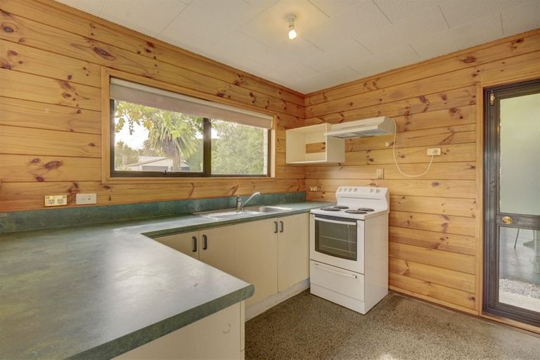 Photo of property in 15 Cross Street, Waikuku Beach, 7473
