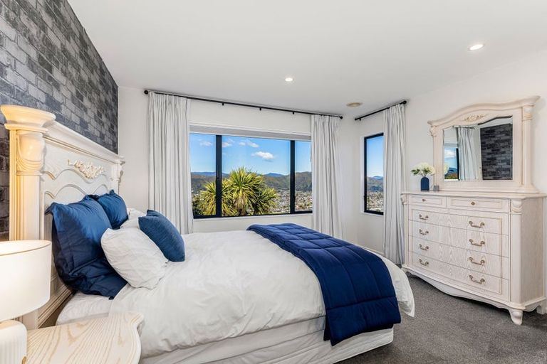 Photo of property in 13 Avonlea Grove, Belmont, Lower Hutt, 5010