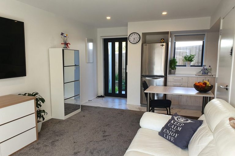 Photo of property in 4/45 Vera Road, Te Atatu South, Auckland, 0610