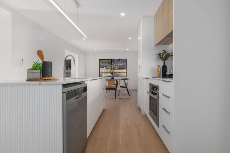 Photo of property in 102 Langdale Avenue, Paraparaumu, 5032