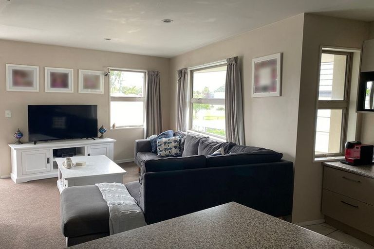 Photo of property in 3/100 Hastings Street West, Sydenham, Christchurch, 8023