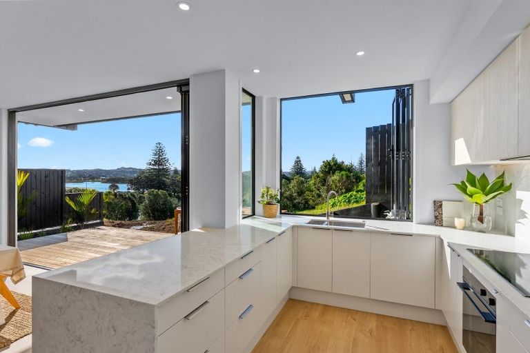 Photo of property in 45a Rosario Crescent, Red Beach, 0932